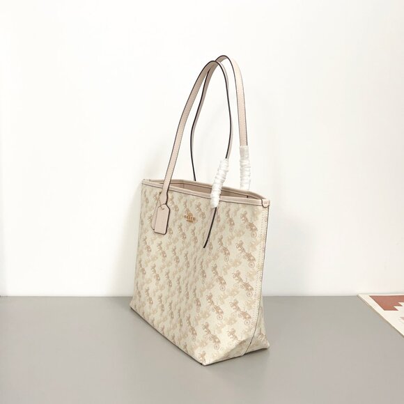 Coach Horse And Carriage Print Tote Shoulder Bag - Picture 3 of 9